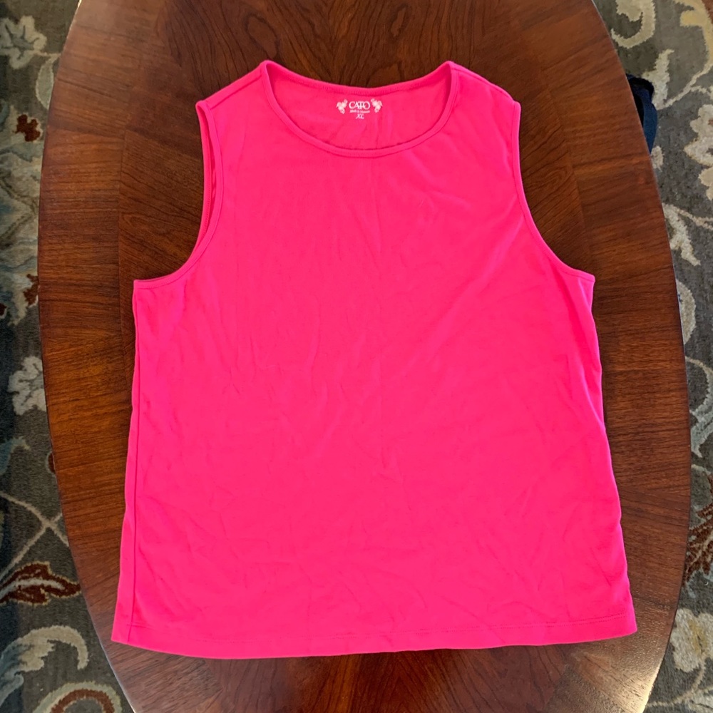 Women’s pink tank